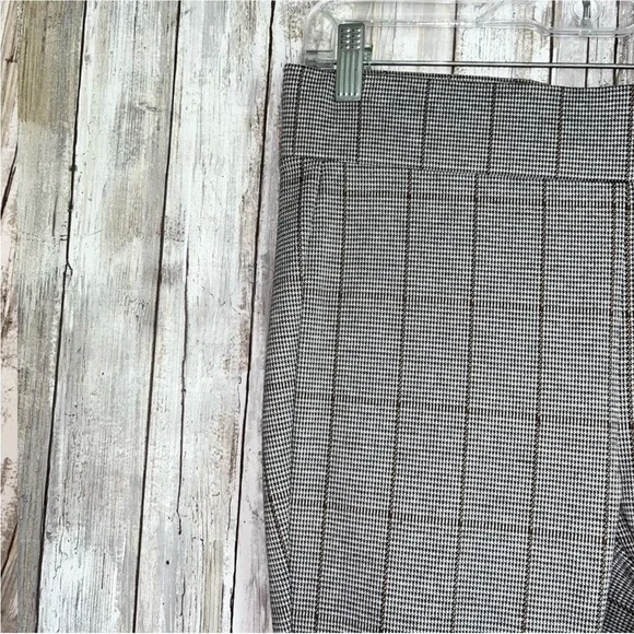 Loft Grey Plaid Pull On Leggings - Picture 4 of 5